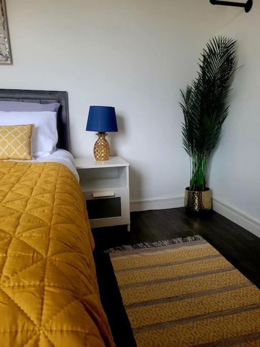 No 1 The Terrace Apartment Rainhill Bagian luar foto